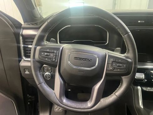 Used 2023 GMC Sierra 1500 Denali Ultimate AWD/4WD image 17