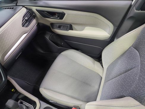 Used 2025 Subaru Forester Premium image 11