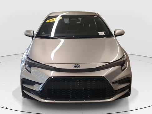 Certified 2025 Toyota Corolla SE image 2