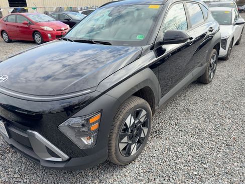 Used 2025 Hyundai Kona SEL image 3