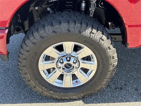 Used 2023 Ford F350 Platinum w/ FX4 Off-Road Package image 12