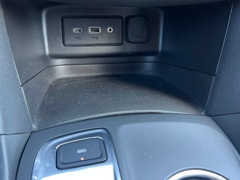 Used 2020 Chevrolet Equinox LT AWD/4WD image 26