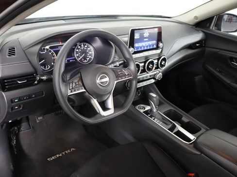 Used 2025 Nissan Sentra SV FWD image 24