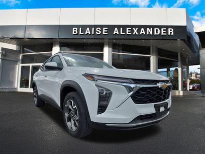 Used 2024 Chevrolet Trax LT w/ Driver Confidence Package