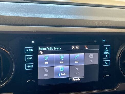 Used 2017 Toyota Tacoma TRD Sport w/ Tow Package (A/T) image 16