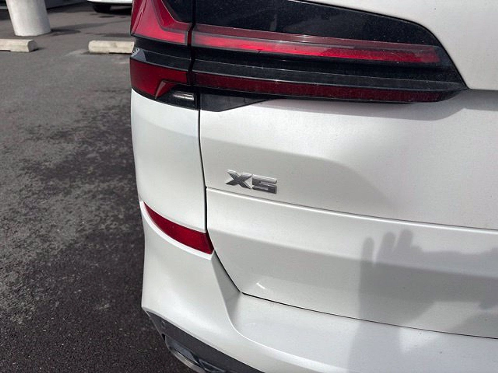 Used 2025 BMW X5 M60i w/ Parking Assistance Package AWD/4WD image 4