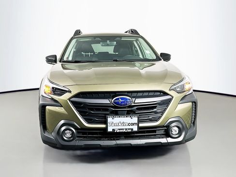 Used 2025 Subaru Outback Premium w/ Popular Package #1A AWD/4WD image 3