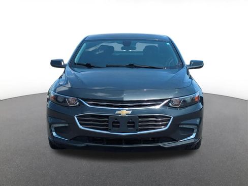 Used 2017 Chevrolet Malibu LT FWD image 9