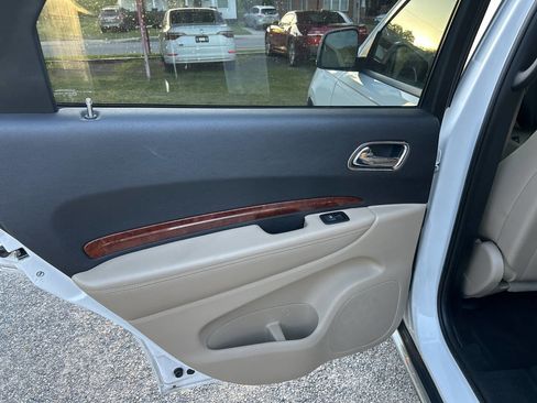 Used 2016 Dodge Durango Limited w/ Nav & Power Liftgate Group image 15