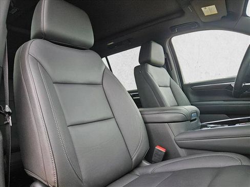 Used 2026 Chevrolet Tahoe Z71 w/ Comfort Package AWD/4WD image 21