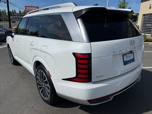 Certified 2026 Hyundai Palisade Calligraphy AWD/4WD image 3