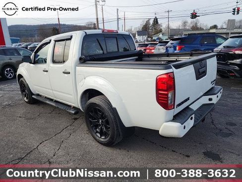 Certified 2020 Nissan Frontier SV w/ Midnight Edition Floor Mats image 6