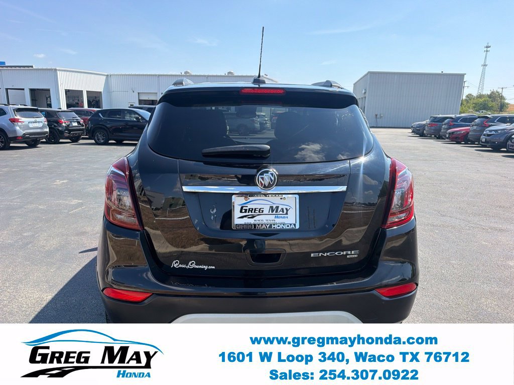 Used 2022 Buick Encore Preferred w/ Safety Package AWD/4WD image 4
