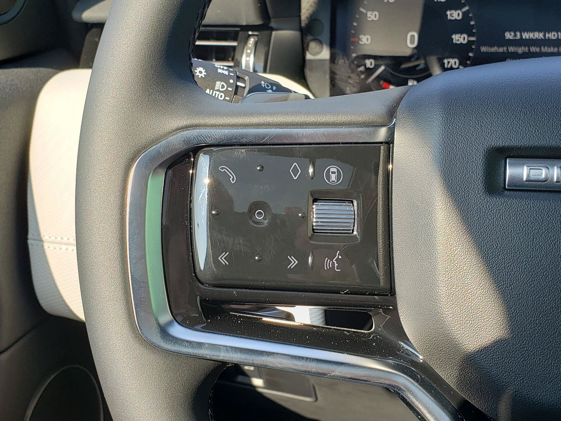 New 2026 Land Rover Discovery Sport Landmark AWD/4WD image 22