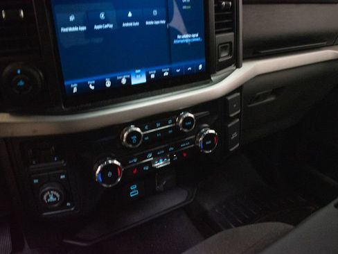 Used 2022 Ford F150 XLT w/ Equipment Group 302A High AWD/4WD image 17