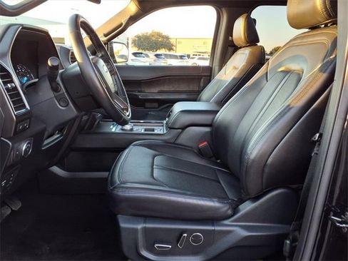 Used 2021 Ford Expedition Limited image 5
