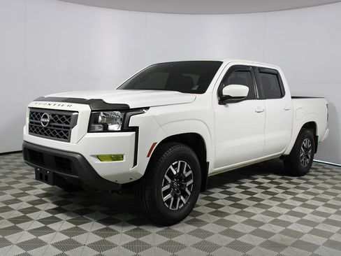 Used 2023 Nissan Frontier SV w/ SV Convenience Package RWD image 4