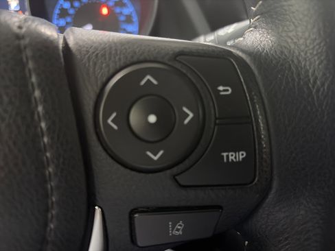 Used 2018 Toyota Corolla iM w/ All-Weather Mat Package image 16