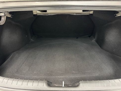 Used 2023 Hyundai Elantra SE image 12