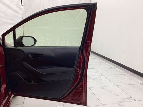 Used 2023 Toyota Corolla LE w/ LE Convenience Package image 19