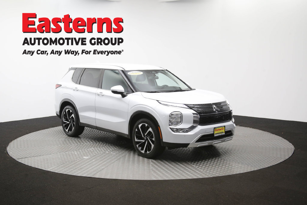 Used 2024 Mitsubishi Outlander SE FWD image 47