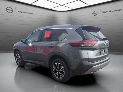 Certified 2023 Nissan Rogue SV w/ SV Premium Package image 5