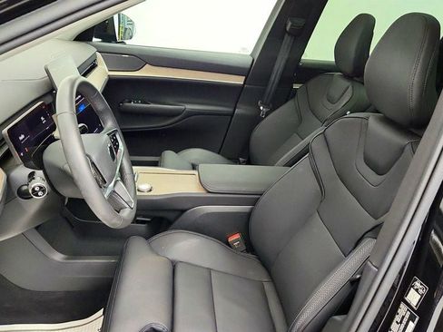 Used 2025 Volvo EX90 Plus AWD/4WD image 18