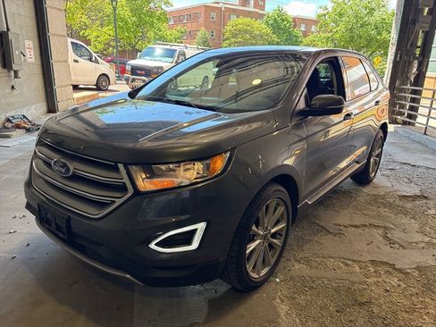 Used 2018 Ford Edge Titanium w/ Equipment Group 301A AWD/4WD image 7