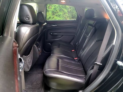 Used 2016 Cadillac SRX Luxury w/ Driver Awareness Package FWD image 19