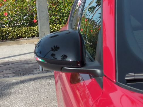 New 2025 Alfa Romeo Tonale image 11