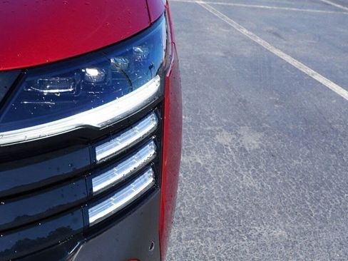 Certified 2025 Nissan Kicks SR image 11