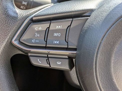 Used 2017 MAZDA MAZDA3 Sport w/ Preferred Equipment Package image 24