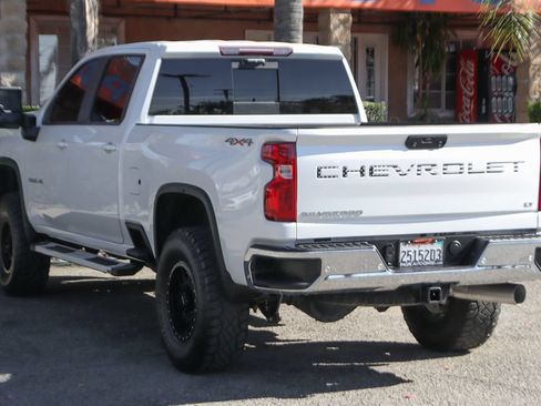 Used 2021 Chevrolet Silverado 3500 LT w/ All Star Edition AWD/4WD image 6