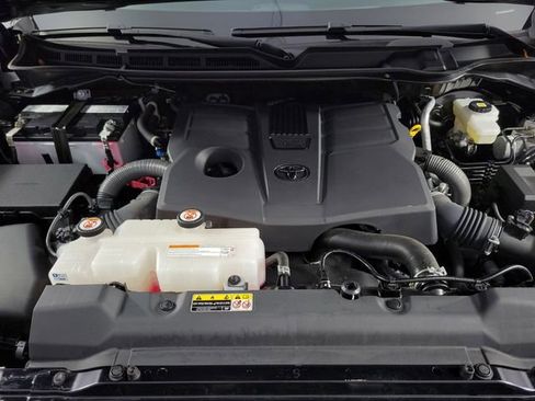 Used 2023 Toyota Tundra SR5 w/ SR5 Convenience Package image 14