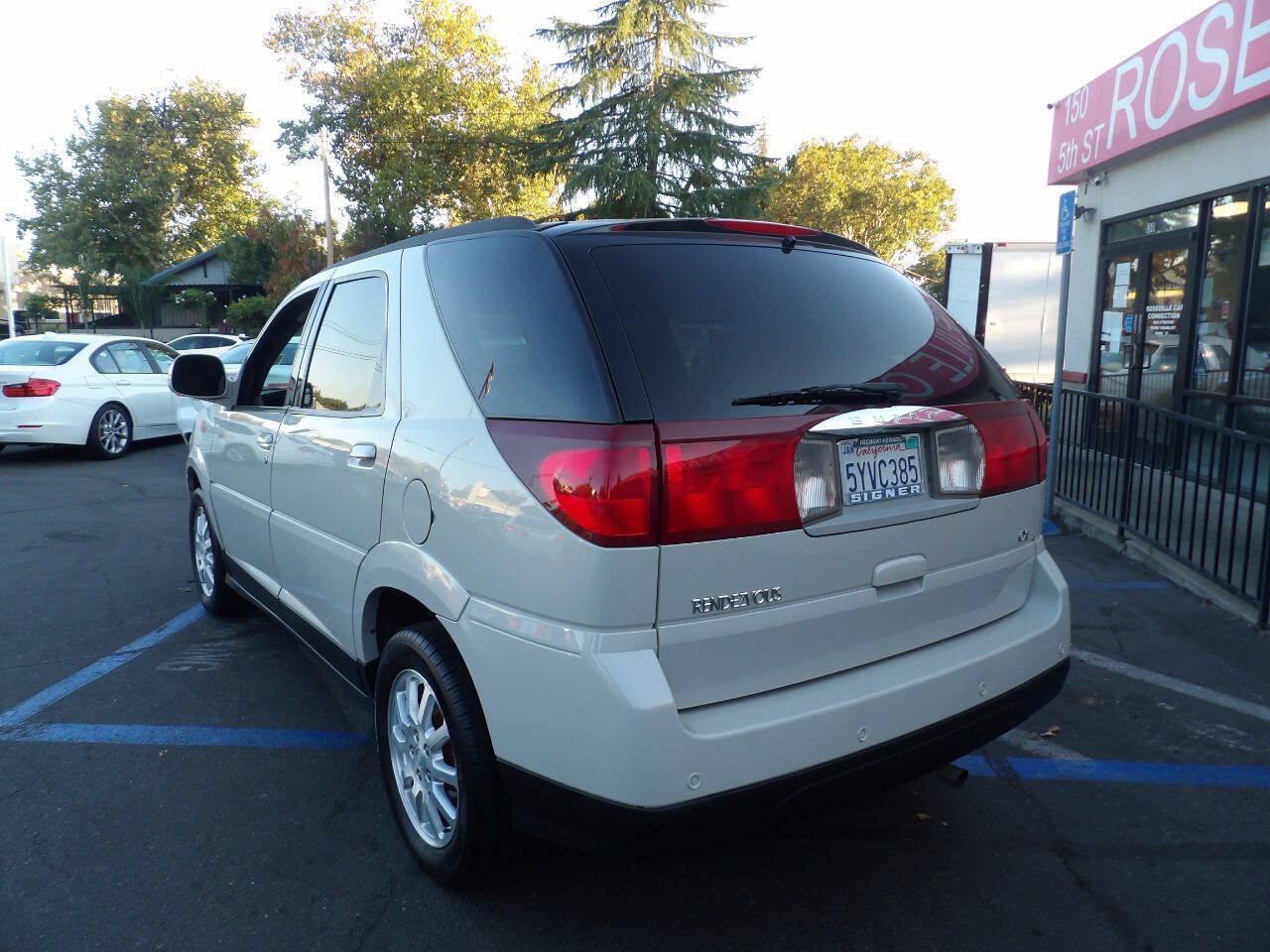 Used 2007 Buick Rendezvous CXL w/ Memory Package FWD image 4