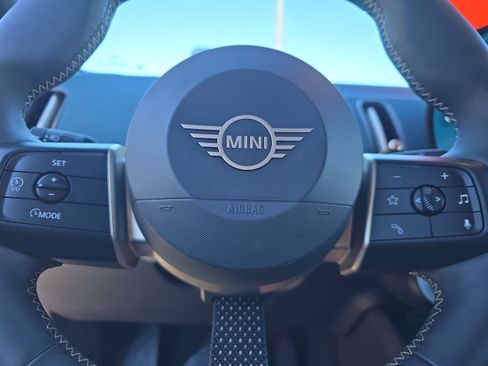 Certified 2025 MINI Cooper Countryman S w/ Comfort Package Max image 25