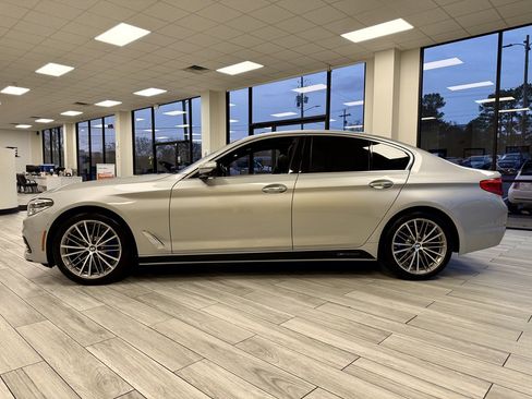 Used 2018 BMW 540i RWD image 4