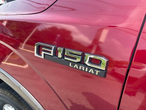 Used 2017 Ford F150 Lariat w/ Equipment Group 502A Luxury AWD/4WD image 17
