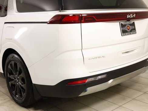 Used 2024 Kia Carnival SX Prestige image 46