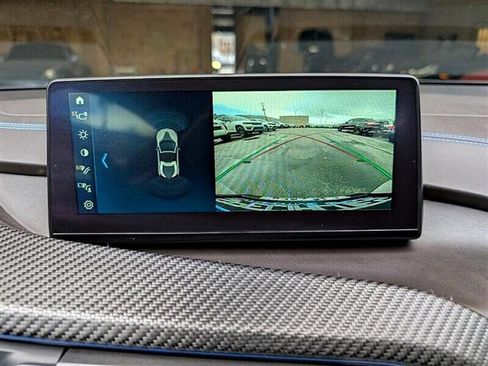 Used 2019 BMW i8 Roadster image 23