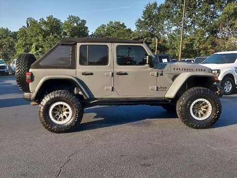 Used 2022 Jeep Wrangler Unlimited Rubicon w/ Trailer Tow Package AWD/4WD image 3