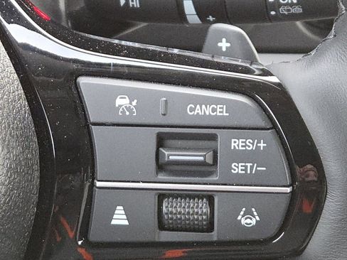 Used 2025 Honda Pilot Elite image 7