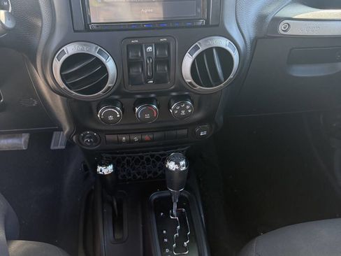 Used 2017 Jeep Wrangler Unlimited Sport w/ Quick Order Package 24S image 8