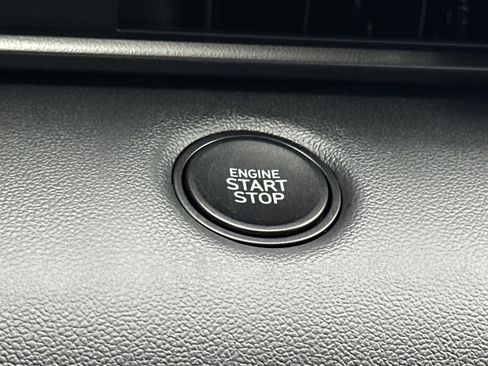 New 2025 Hyundai Elantra Sport image 28