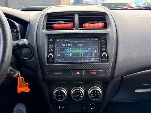 Used 2024 Mitsubishi Outlander Sport AWD image 3