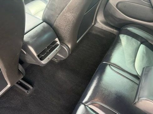 Used 2018 Tesla Model 3 Long Range RWD image 26