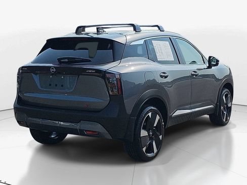 Used 2026 Nissan Kicks SR FWD image 6