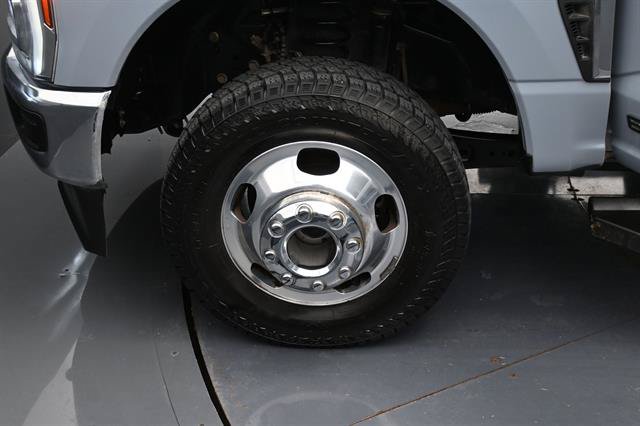 Used 2024 Ford F350 Lariat AWD/4WD image 25