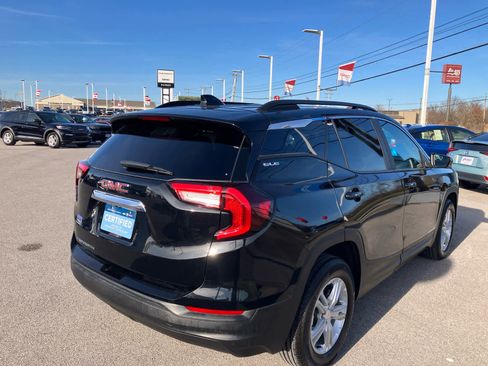 Certified 2023 GMC Terrain SLE w/ Driver Convenience Package image 7