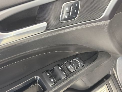 Used 2015 Ford Fusion Titanium AWD/4WD image 25